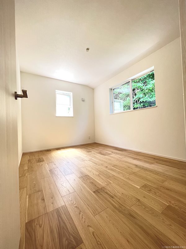 内観写真（洋室）