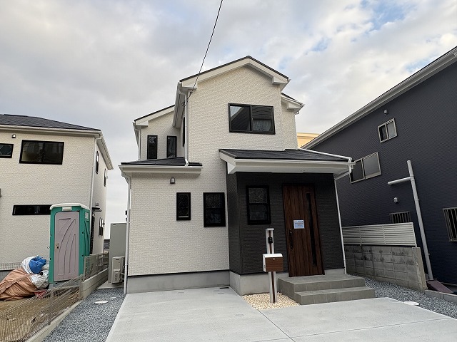 新築一戸建て ファーストタウン池田市第１５畑３号地