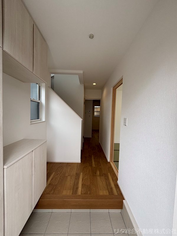 現地写真（玄関）